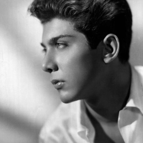 Stream Paul Anka | Put Your Head on My Shoulder by Ζίζεν   | Listen online for free on SoundCloud