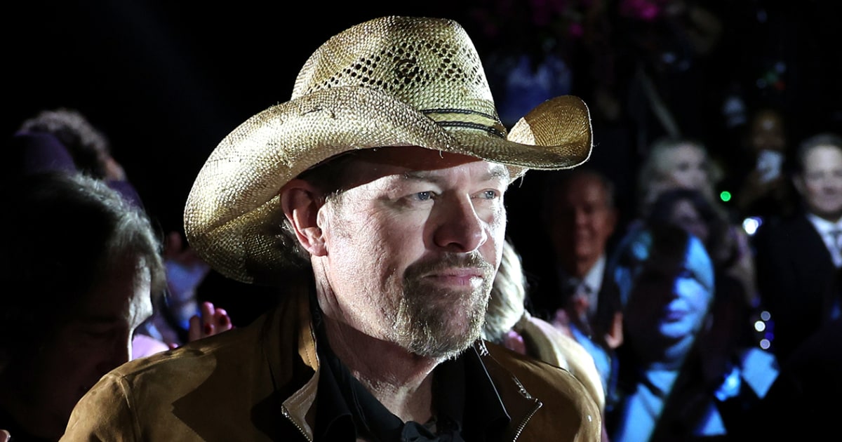 After Toby Keith's death, doctors warn that stomach cancer signs are easy to miss