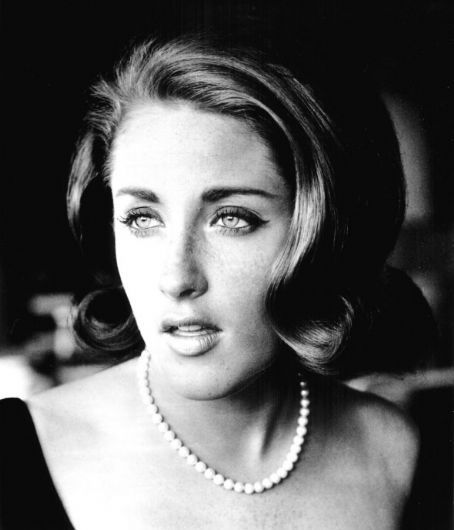 Lesley Gore: “You Don't Own Me” – (Travalanche)