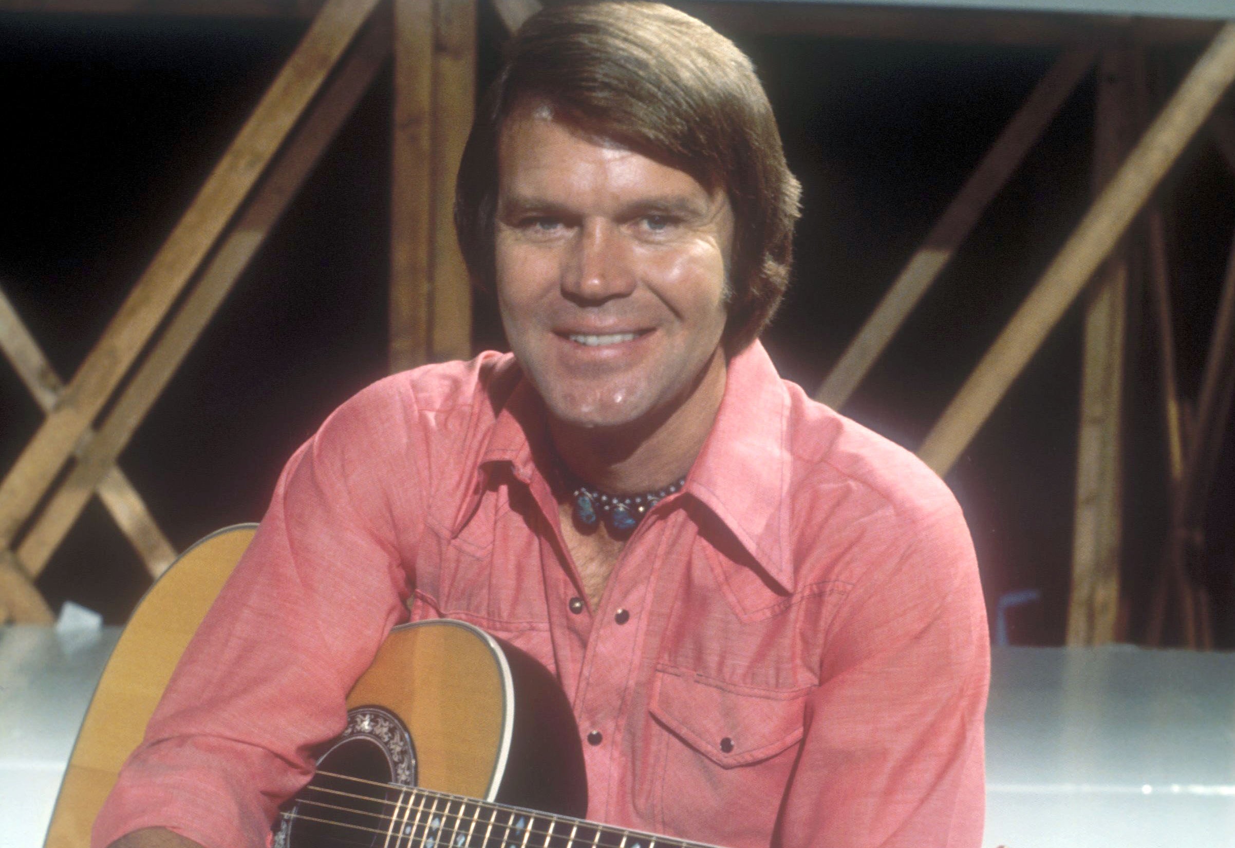 Glen Campbell, country crossover star who spoke to the masses | The Independent | The Independent