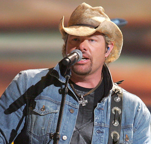 Toby Keith performs "Let's Get Drunk and Be Somebody"