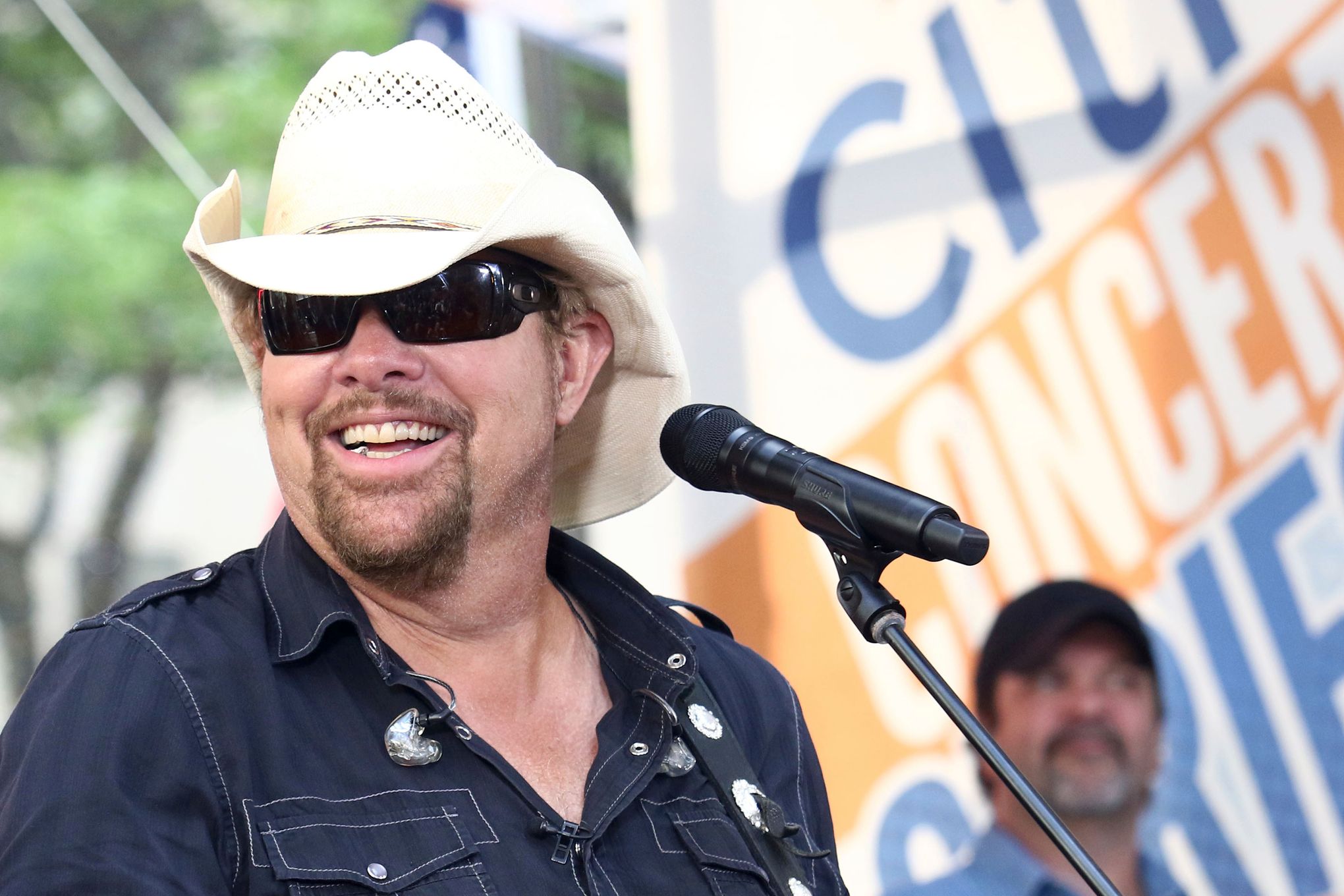 Toby Keith, country singer-songwriter, dies at 62 after stomach cancer diagnosis | The Seattle Times